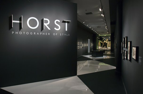 Installation-image-of-Horst-Photographer-of-Style-1-MB-c-Victoria-and-Albert-Museum-London-copy_1.jpg