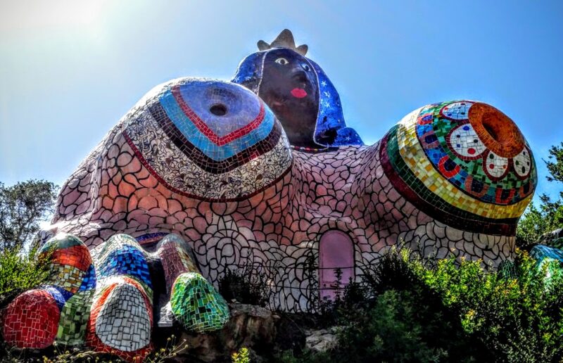 Toszkána titka: Niki de Saint Phalle csodálatos Tarot-kertje