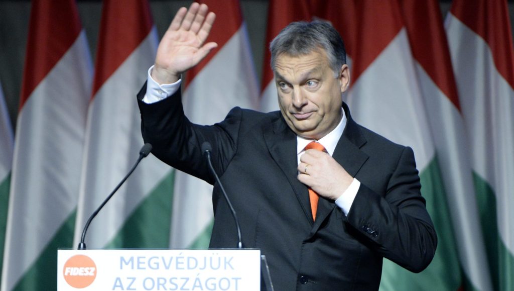 Orbán: „A miniszterelnök-csere a megoldása a forintválságnak”, mert “ellopják a pénzt az emberek zsebéből”