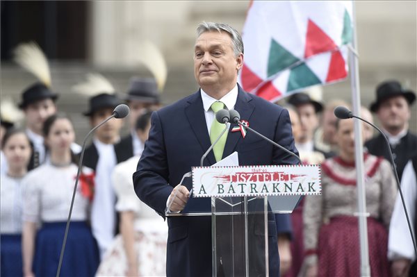 Juhászék fütyültek, Orbán megállította Brüsszelt, a nép meg egymásnak esett március 15-én