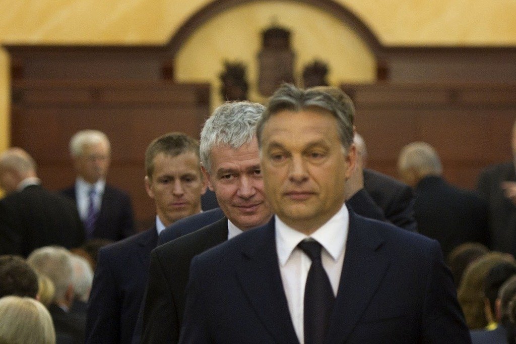 Mi vagy ki tartja hatalomban az Orbán-rezsimet?