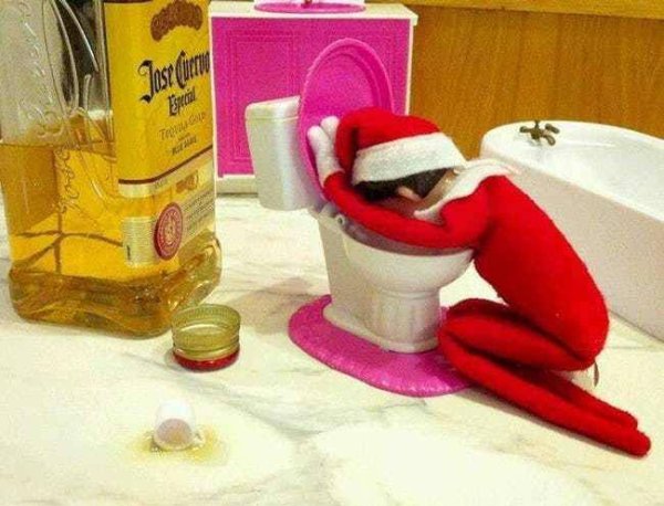 christmas-elf-on-the-shelf-humor-shocking24.jpg