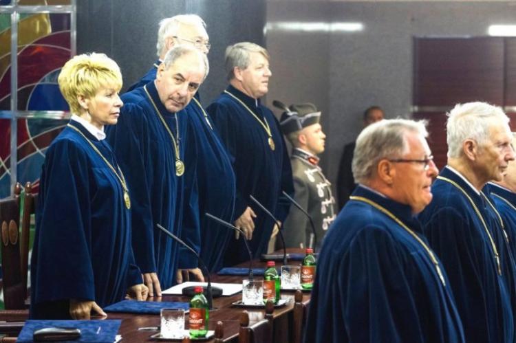 A kormánypropaganda végre elismerte az Alkotmánybíróság pártosságát