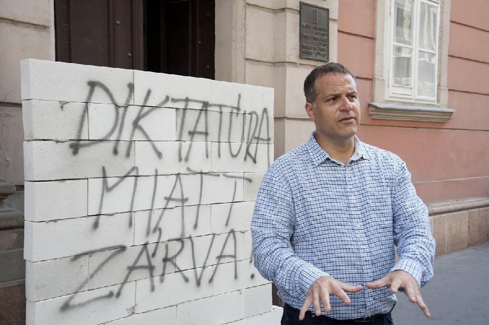Az Együtt megsemmisült: Juhász Péter pénzt kér, Szigetvári lemondott