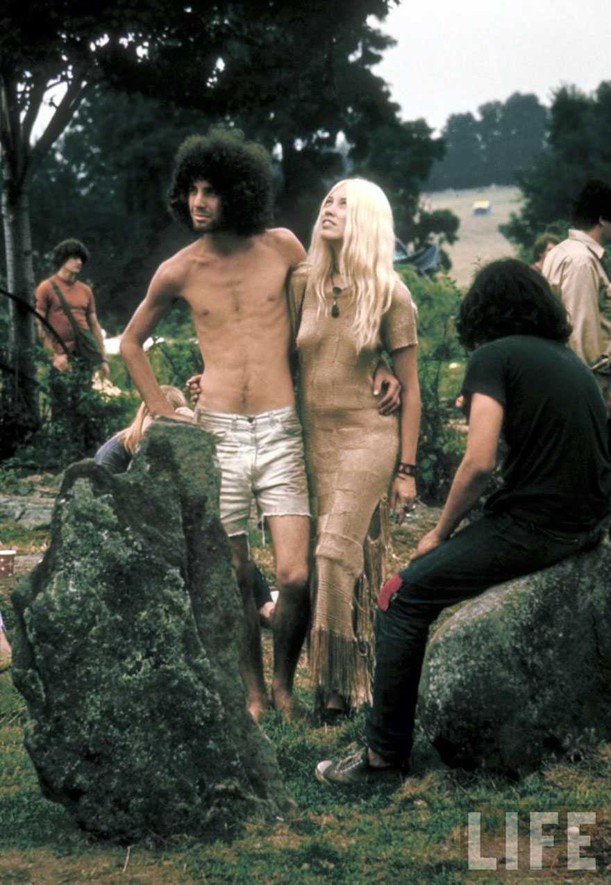 1969-woodstock-music-festival-hippies-bill-eppridge-john-dominis-120-57bc312dd9aad_880.jpg