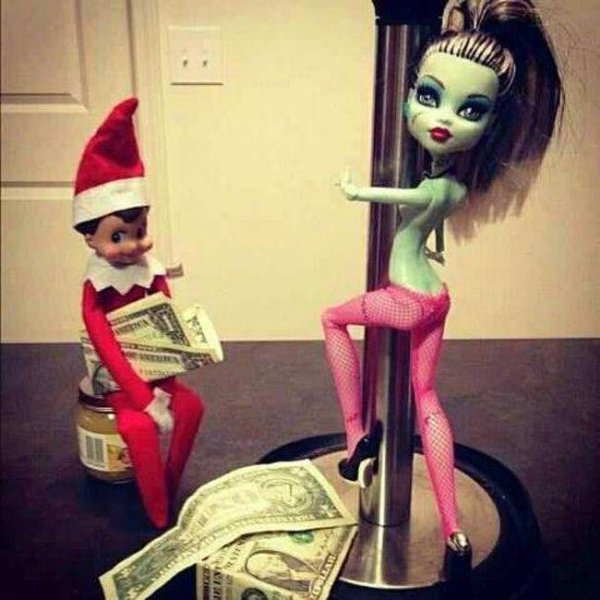 christmas-elf-on-the-shelf-humor-shocking202.jpg
