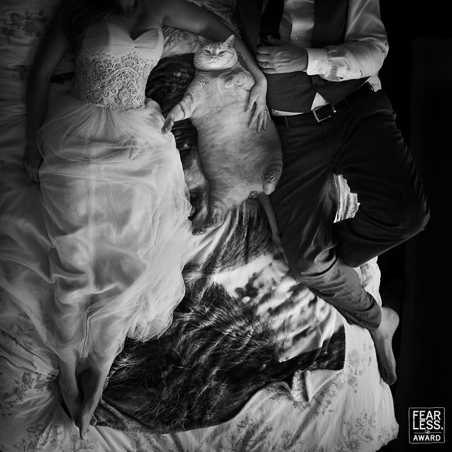 best-wedding-photos-2017-fearless-awards-295-59e45d3008eab_880.jpg