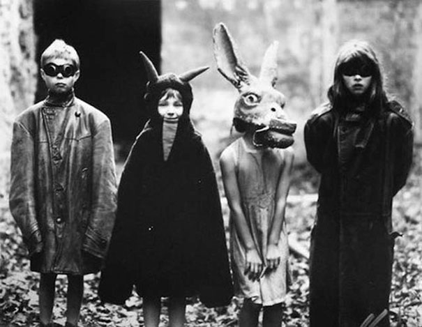 scary-vintage-halloween-creepy-costumes-13-57f6494cb1b8b_605.jpg