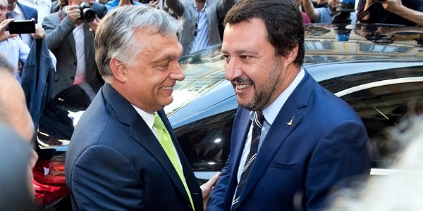 A Néppárt legfőbb vezetői támogatták, hogy Weber ultimátum elé állítsa Orbánt