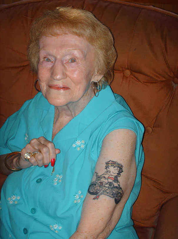 tattooed-elderly-people-1_605.jpg