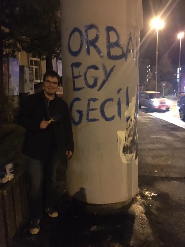 Simicska csak játszik Orbánnal, de a bombát nem meri ledobni