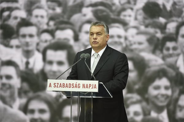 Orbán ’56-os beszéde: a marketing és a manipuláció magasiskolája buta gyerekmesébe csomagolva