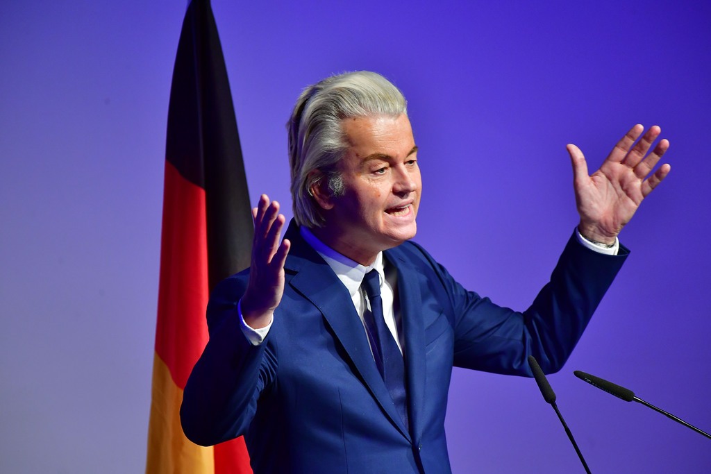 A hollandok feltartóztatták a jobboldali populisták feltartóztathatatlannak látszó nyomulását a Nyugaton