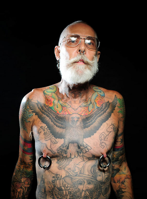 tattooed-elderly-people-3_605.jpg