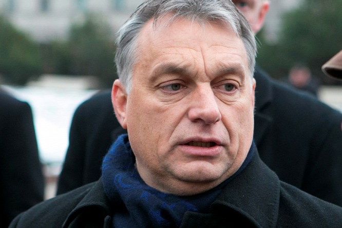 Orbán Viktor nem ezen a világon él