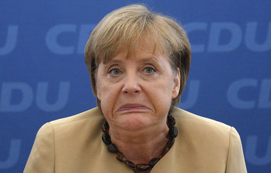 Rosszul áll Európában a liberális demokrácia szénája, hétfőn akár megbukhat a német kormány
