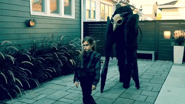 father-daughter-halloween-costumes-ideas-3-5805dd4f00809_605.gif