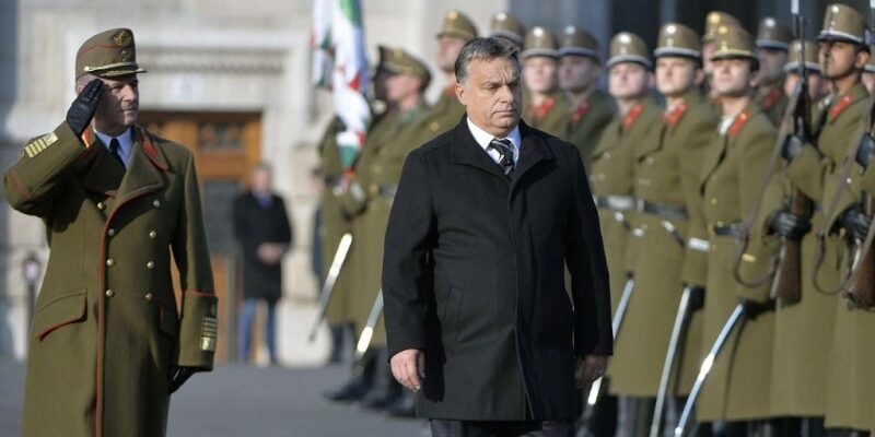 Egy nemzetközi csatorna Magyarország példáján mutatja be, hogyan érhet véget a demokrácia