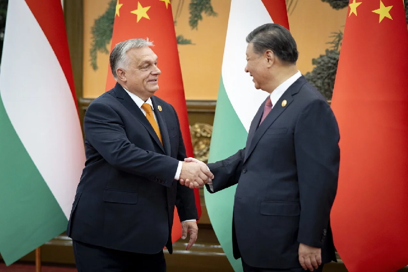 Hszi Csin Ping nem adott pénzt Orbánnak