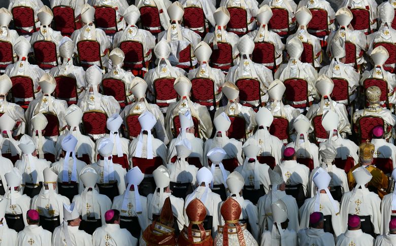 Frédéric Martel: A Vatikán kínos titkai