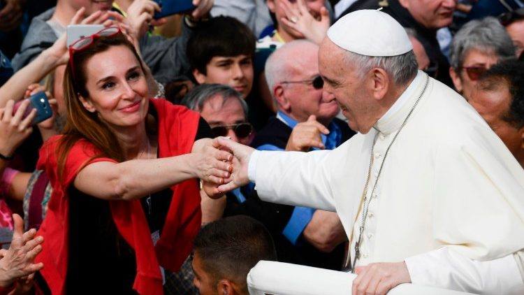 Ferenc pápa elismerte, tévedett, amikor minden feminizmust szoknyás macsóságnak nevezett