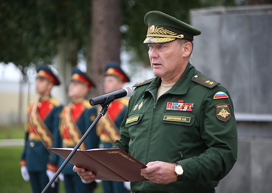 Ő Alekszandr Dvornyikov, az ukrajnai orosz erők parancsnoka